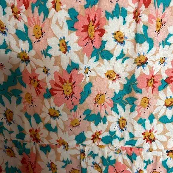 ePretty Size XL White and Pink Floral High-low Tier Lightweight Flowy Midi Skirt - Picture 3 of 9